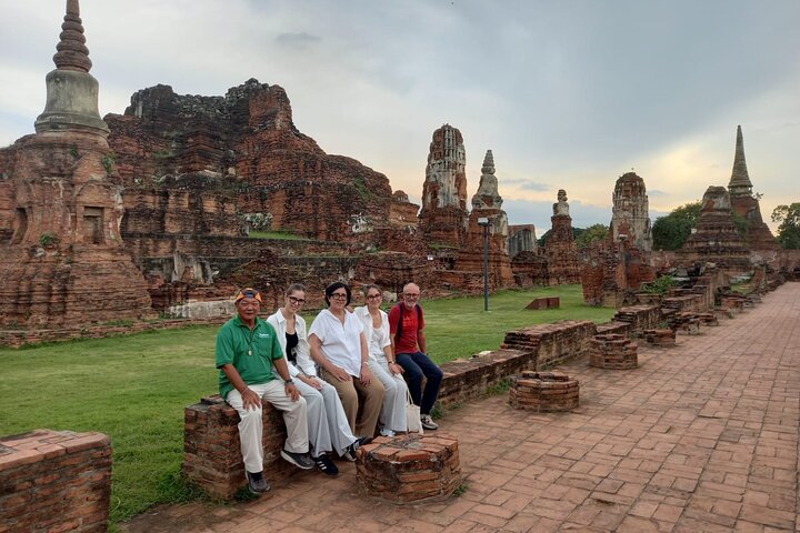 Ayutthaya temples tour activity