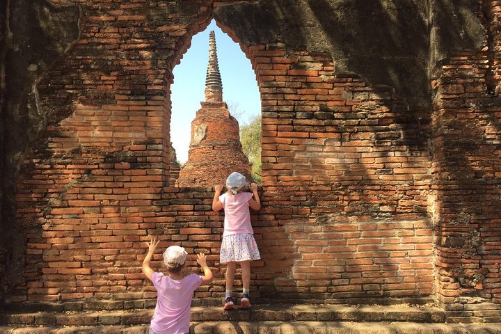 Ayutthaya temples sightseeing